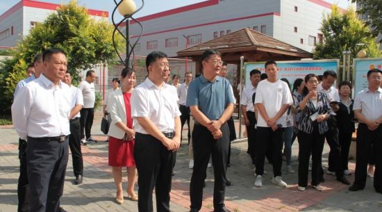 稀土高新區(qū)工會大力推動“ 五三三”工作機制，全面提升廠務公開民主管理工作提質(zhì)增效